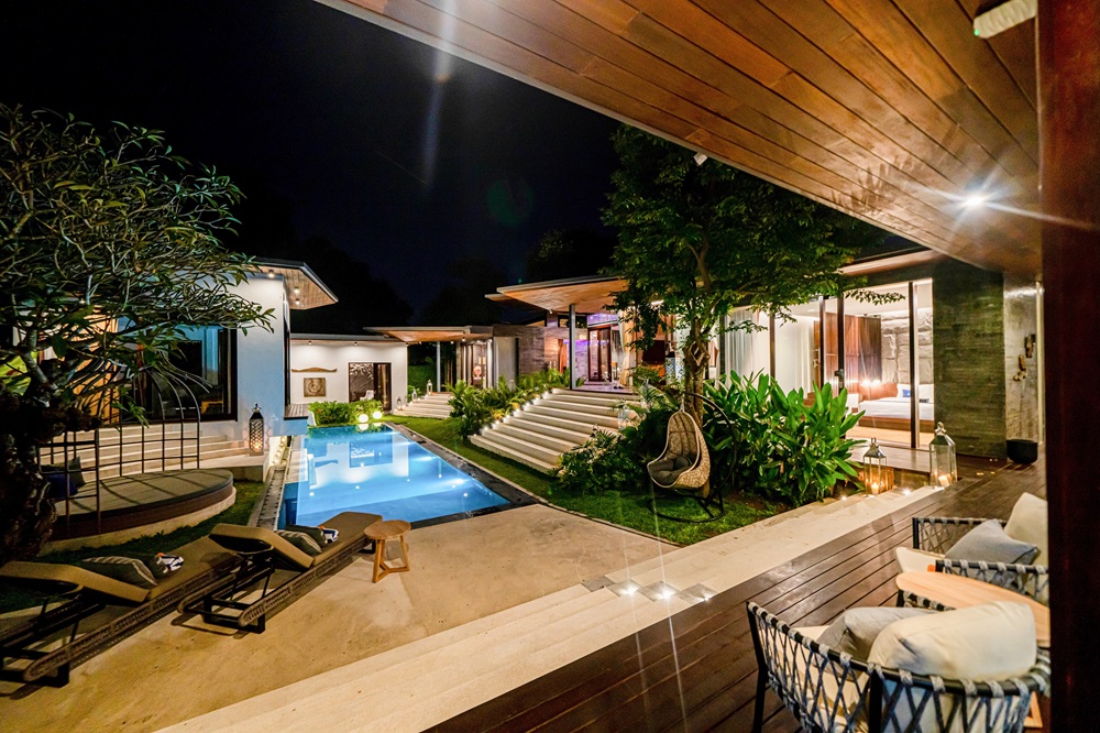 A Lustrous Escape @ De Prestigio Villas by YWA Studio